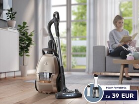Tichý vysávač Electrolux Pure D8.2
