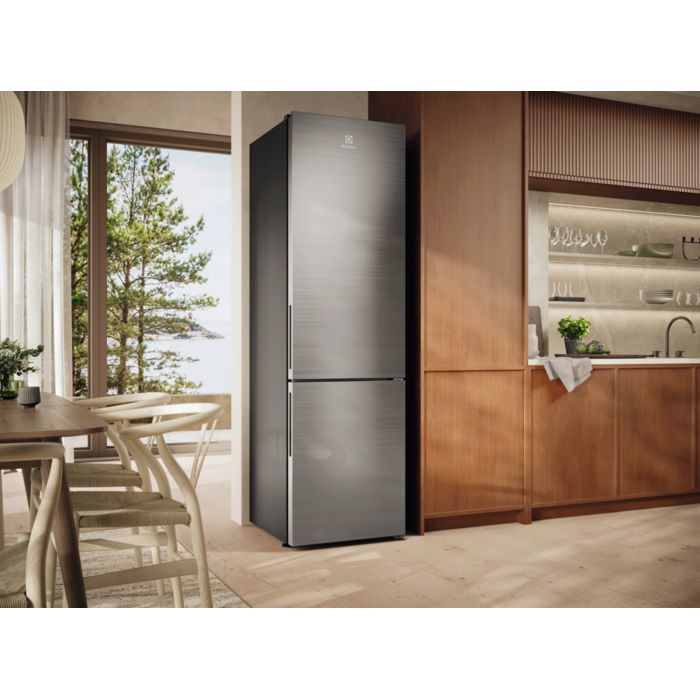 Electrolux - Voľne stojace chladničky s mrazničkou - LNT8MC36X