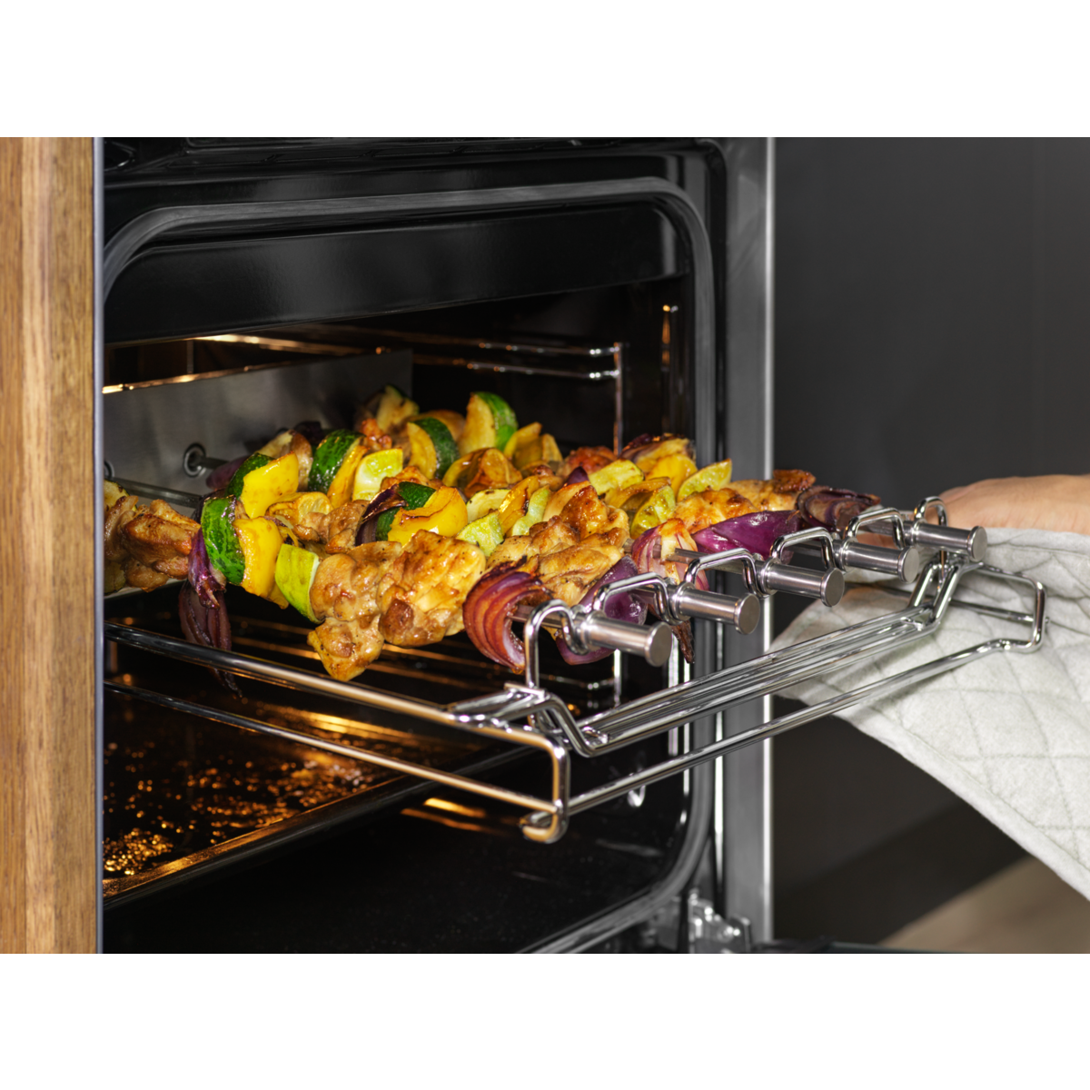 Electrolux - Elektrický sporák - LKR540267W