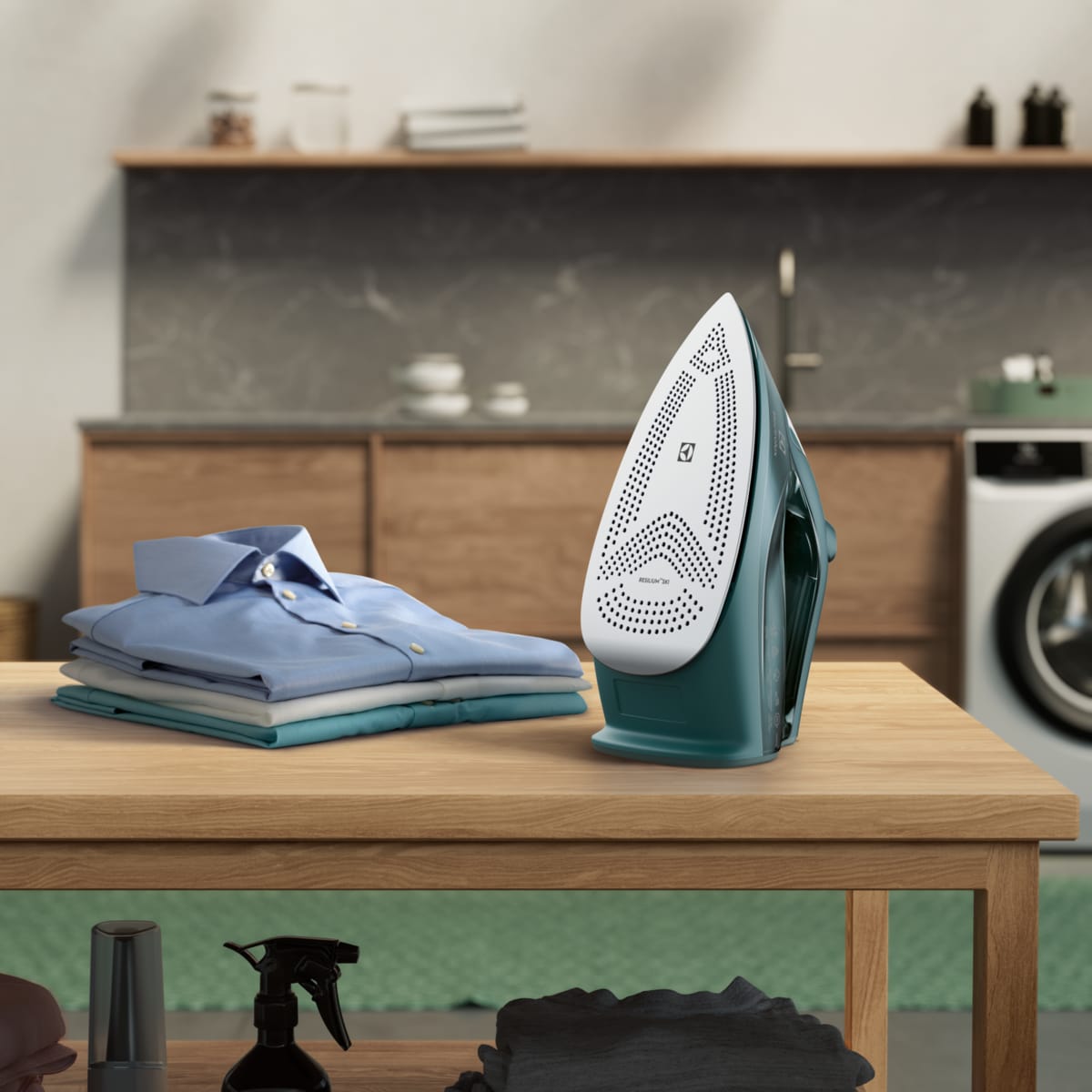 Electrolux - Naparovacia žehlička - E6SI1-6PG