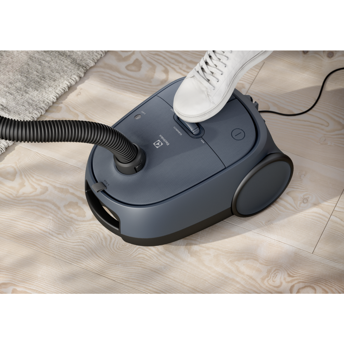 Electrolux - Vreckový vysávač - EB61C4DB