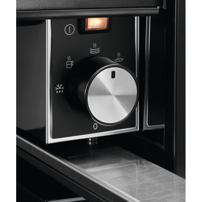 Electrolux - Ohrevná zásuvka - LBD4Z