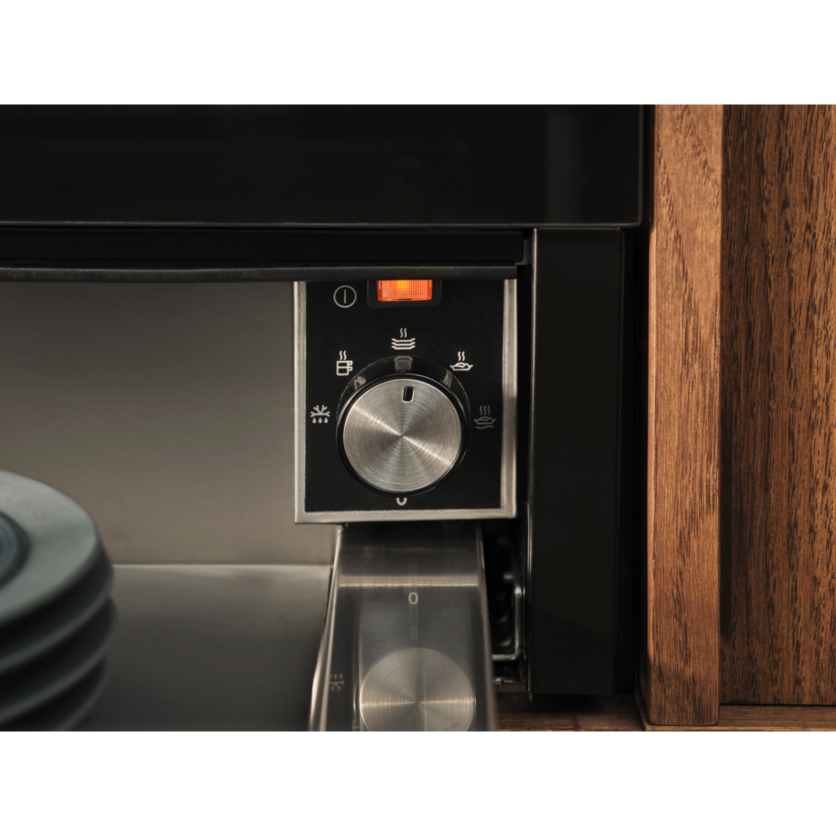 Electrolux - Ohrevná zásuvka - LBD4Z