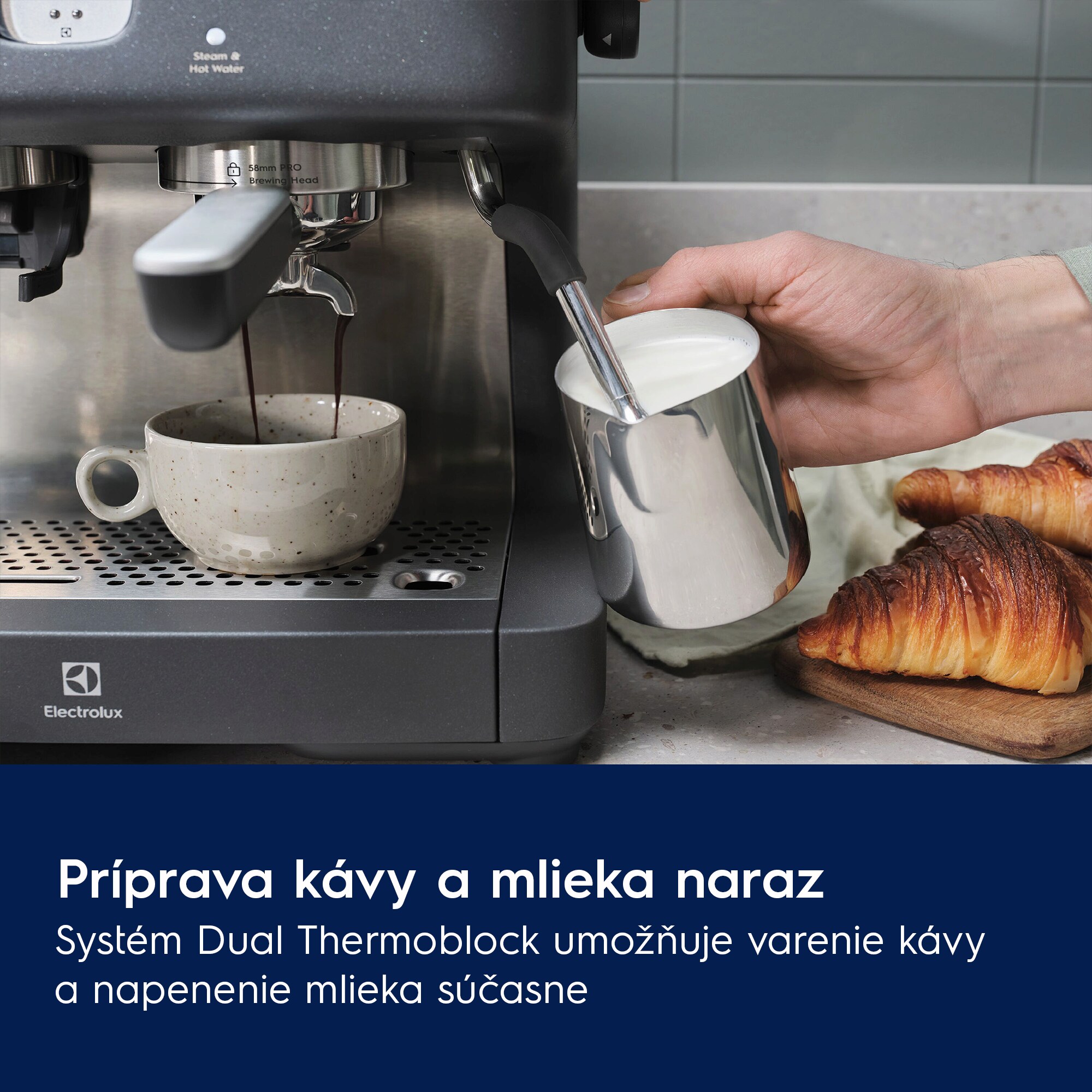 Electrolux - Kávovar - E8EC1-8BP