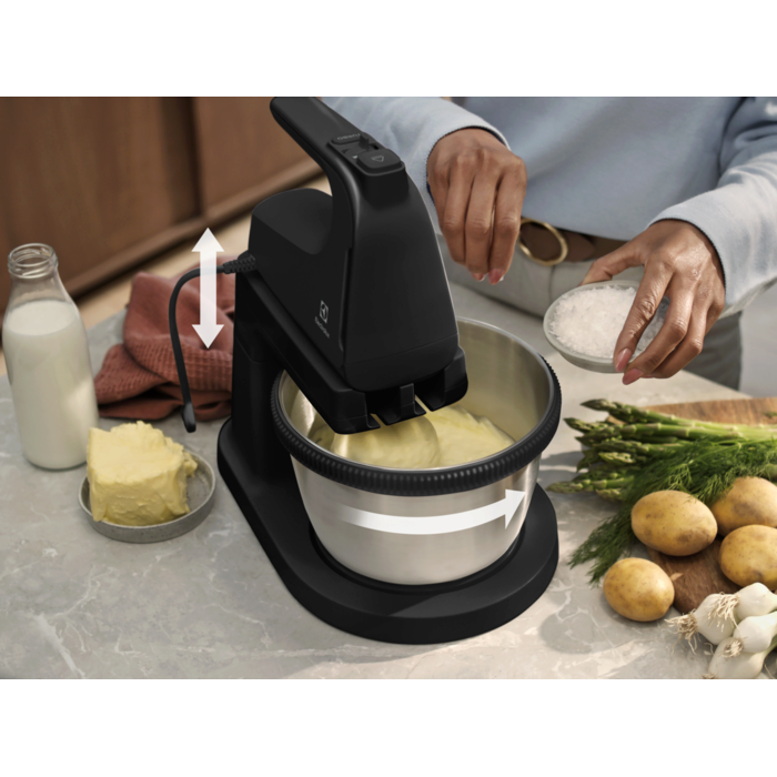 Electrolux - Ručný šľahač - ESM4W