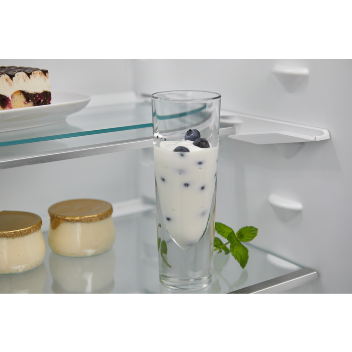 Electrolux - Vstavané chladničky s mrazničkou - KNT4FD18S