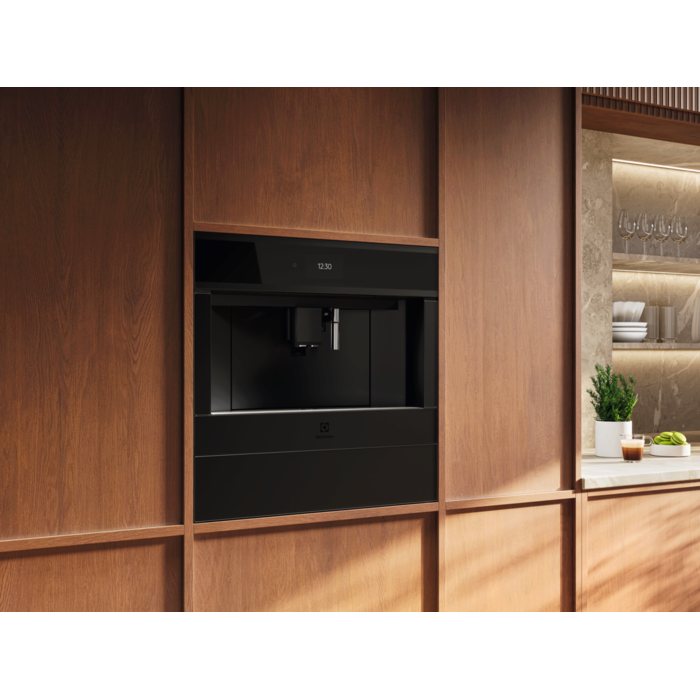 Electrolux - Vstavané automaty na espresso - EBC95T