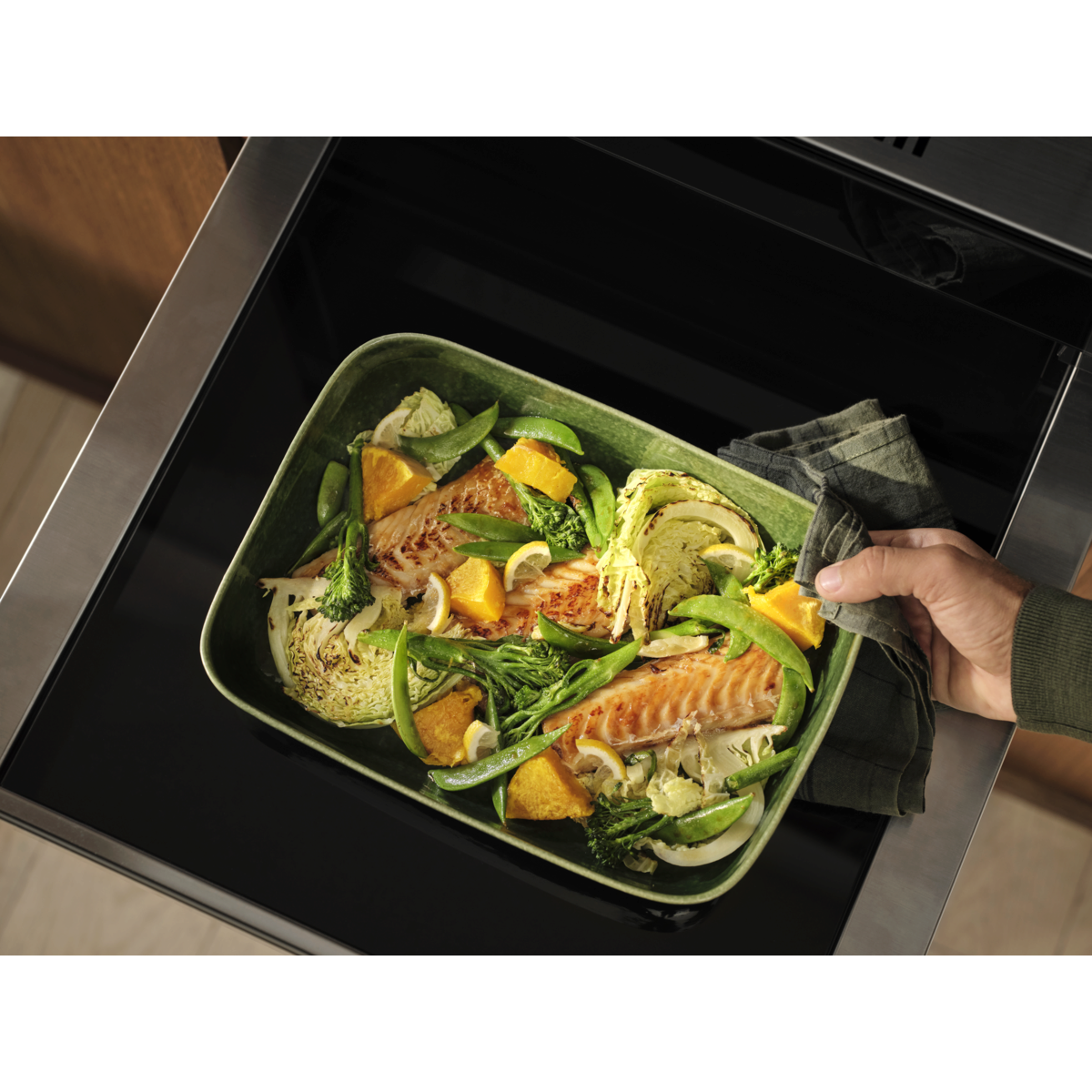 Electrolux - Ohrevná zásuvka - LBD4Z