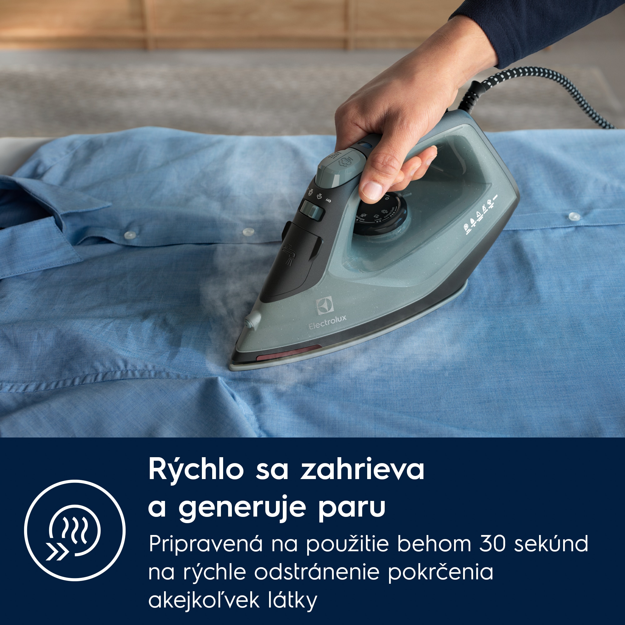 Electrolux - Naparovacia žehlička - E5SI2-6OG