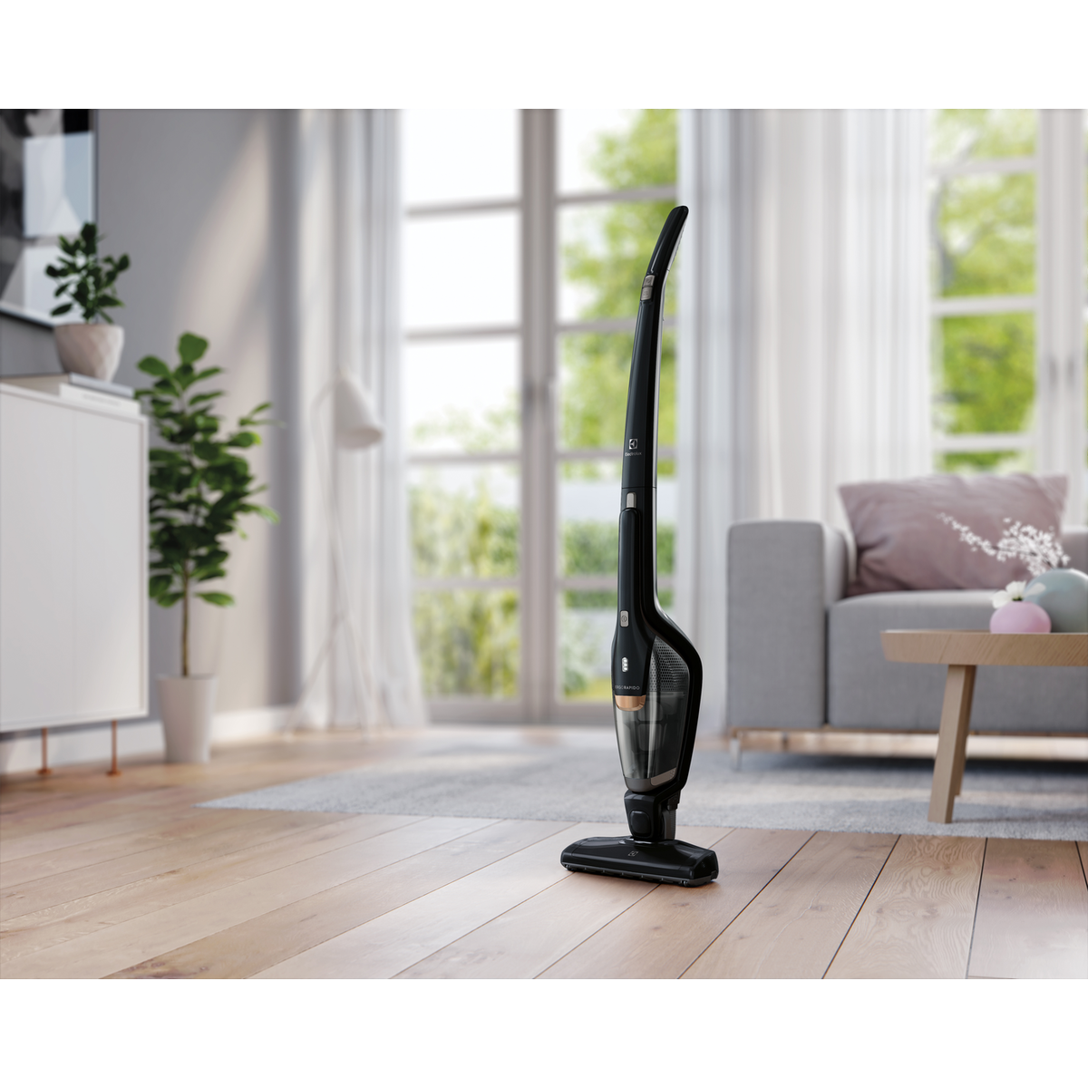 Electrolux - Tyčový vysávač - EERC73EB