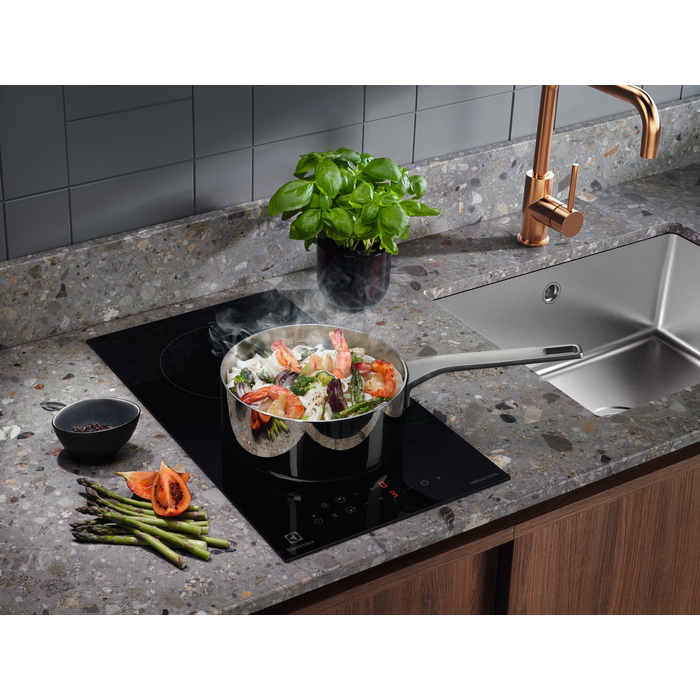 Electrolux - Indukčné varné panely - LIT30230C