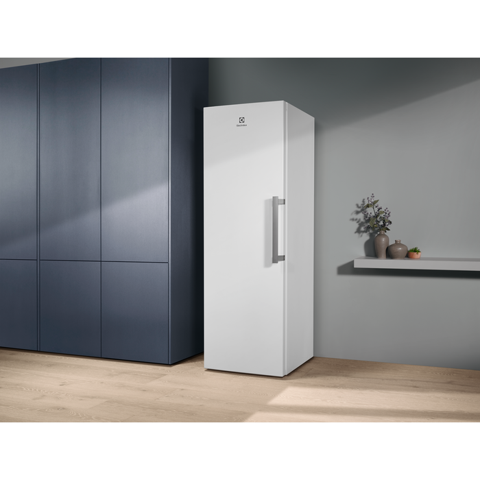 Electrolux - Voľne stojace mrazničky - LUT6NE28W1