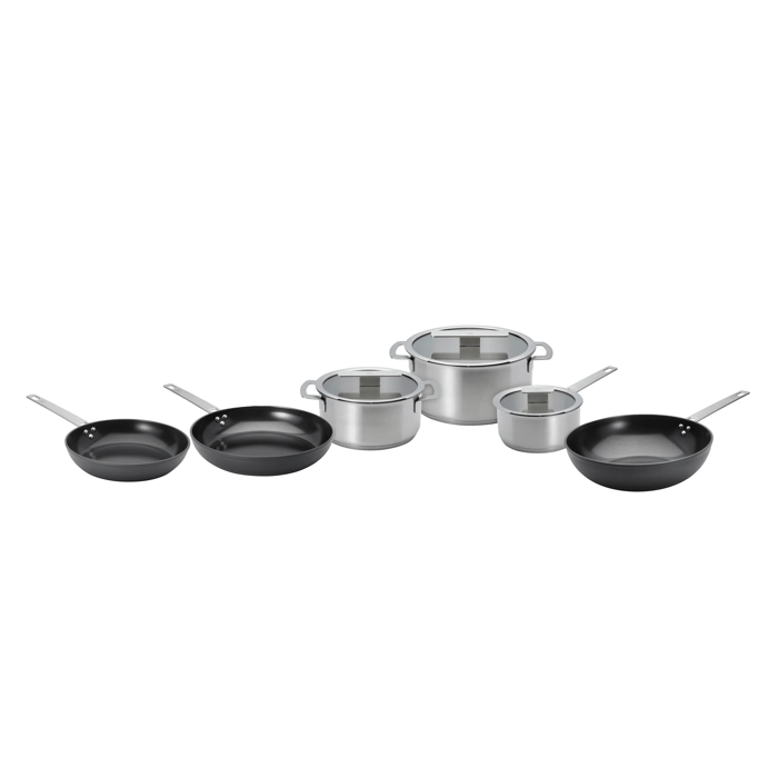 Clean Pots and pans Family image