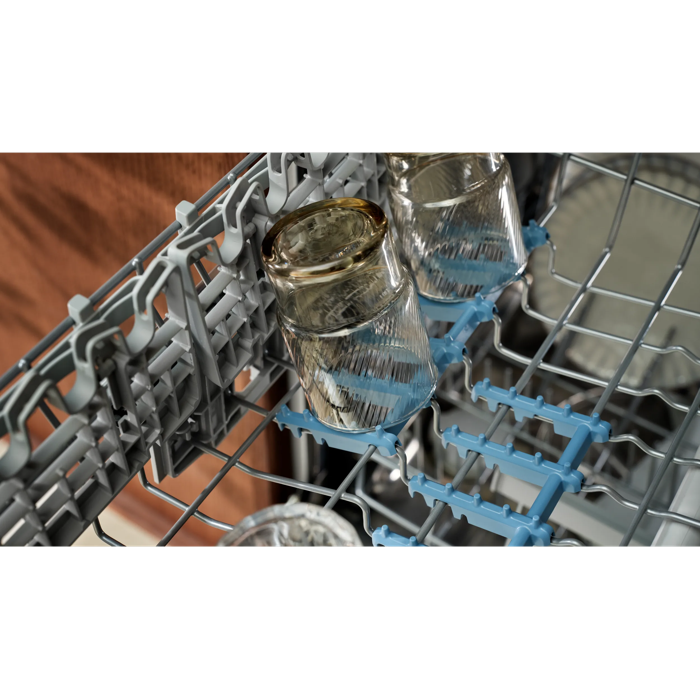 Rubber SoftSpikes® stabilise glassware to prevent collisions.