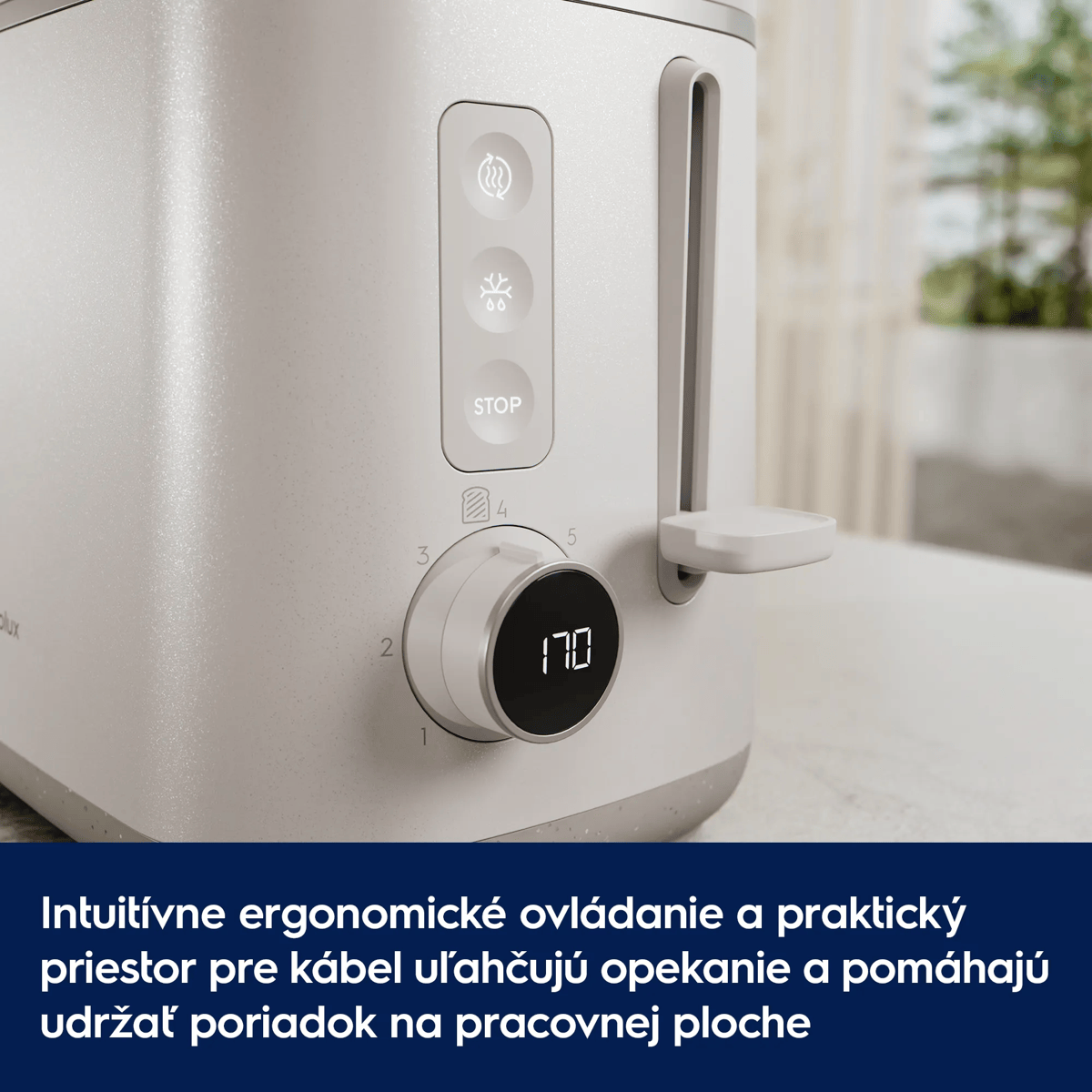 Intuitívne ergonomické ovládanie a praktický priestor pre kábel uľahčujú opekanie a pomáhajú udržať poriadok na pracovnej ploche