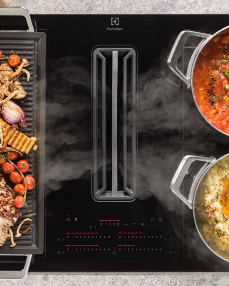 Electrolux varný panel s integrovaným odsávačom