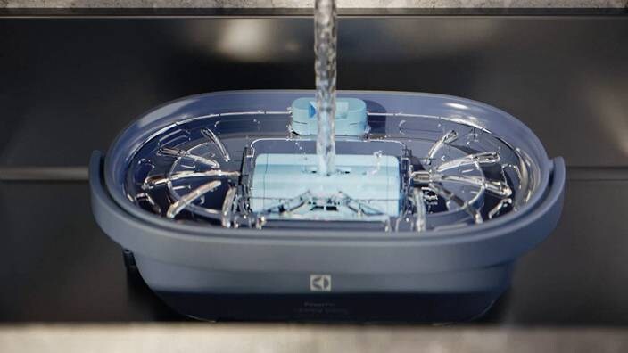 Mopovacie vedro – napĺňanie vodou